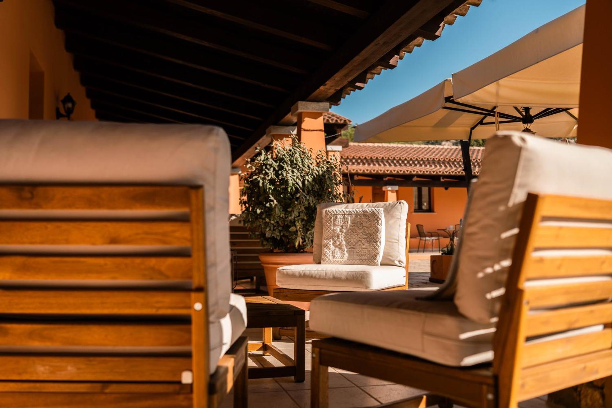 Casagliana Suite Resort Olbia Exterior photo